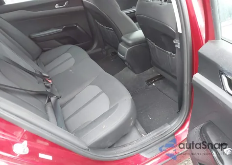 2022 Kia K5 Lxs из США, поврежденный, VIN 5XXG14J29NG154649